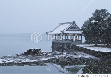 雪の和歌の浦 観海閣 雪の和歌の浦 観海閣 86875204