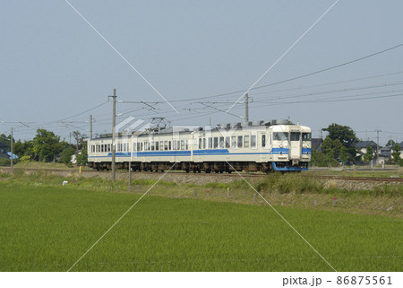北陸本線　石動－福岡　JR西日本　413系　B11編成（金沢） 86875561