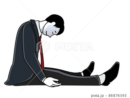 燃え尽きた表情で、立つこともできずに力なくうつむくビジネスパーソン 86876393