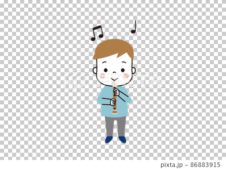 立ってリコーダーを演奏している男の子 立ってリコーダーを演奏している男の子 86883915