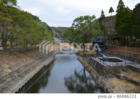 清水岩屋公園の万之瀬川 86886223