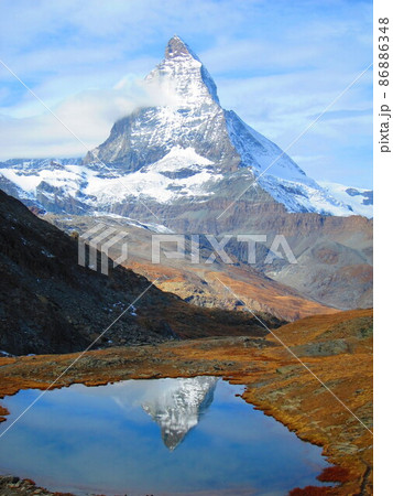 スイスアルプスの絶景 スイスアルプスの絶景 86886348