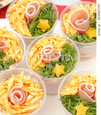 お洒落ちらし寿司|パーティー料理 お洒落ちらし寿司|パーティー料理 86886394