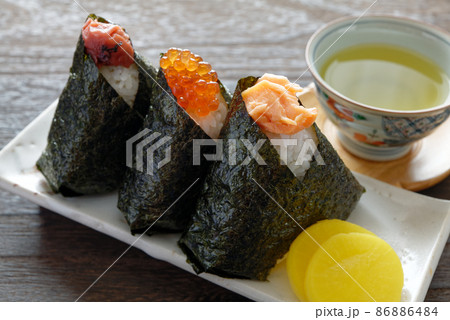 おにぎり 86886484