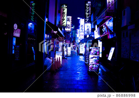 雨夜の歓楽街 雨夜の歓楽街 86886998
