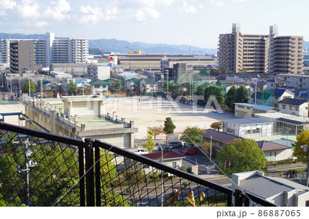 江波山気象館より眺めた学校の景色 江波山気象館より眺めた学校の景色 86887065