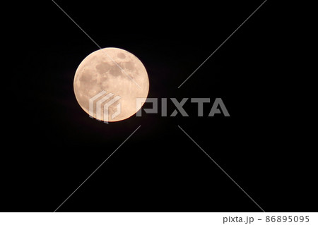 ストロベリームーン（6月の満月） 86895095