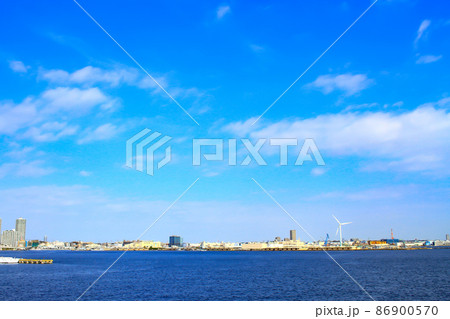 横浜市、横浜港の風景 86900570
