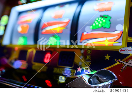 スロットマシン【777】 86902455