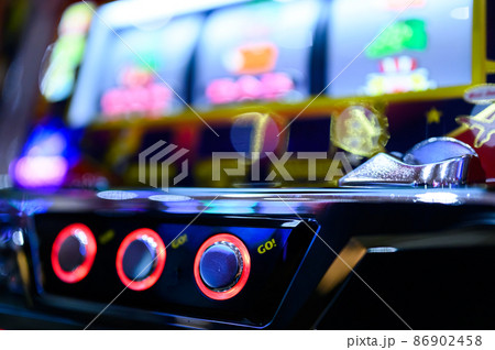 スロットマシン　【大当、背景ボカシ】 86902458