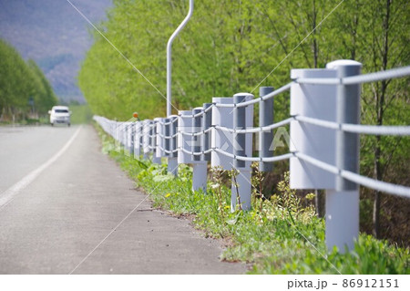 道路施設 道路のガードケーブル 道路施設 道路のガードケーブル 86912151