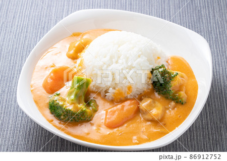 バターチキンカレー。 86912752