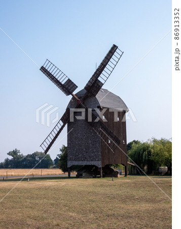 Windmill, Wilhelmsaue, Brandenburg, Germany Windmill, Wilhelmsaue, Brandenburg, Germany 86913352