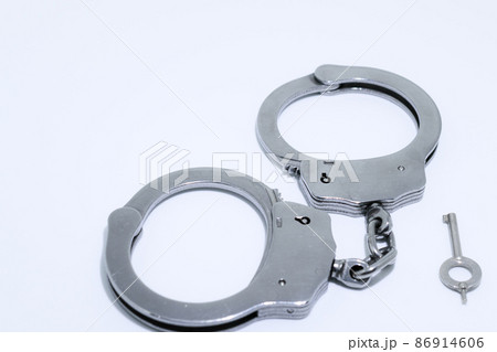 銀色の手錠・逮捕取調イメージ 86914606