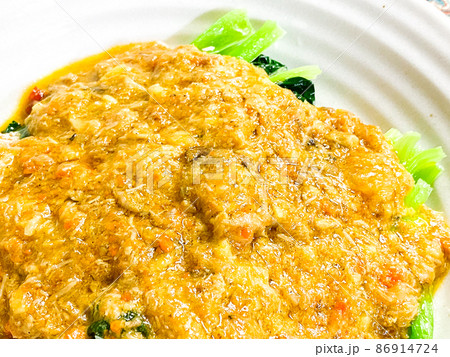 上海の定番料理・青菜蟹粉羹 86914724