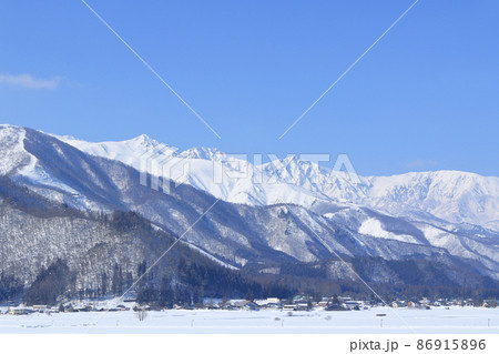 白馬山麓から望む冬の北アルプス 白馬山麓から望む冬の北アルプス 86915896