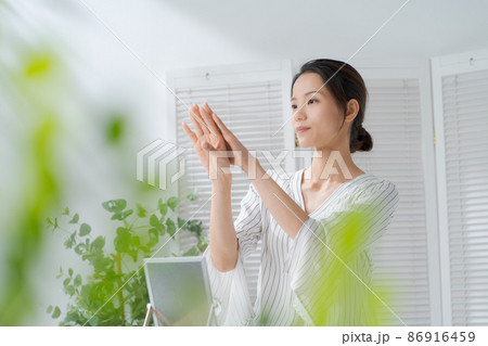 主婦 女性 ビューティー 20代 主婦 女性 ビューティー 20代 86916459