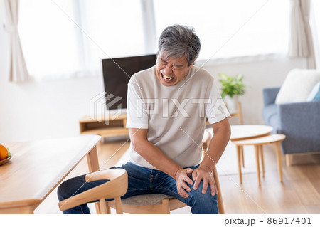 シニア男性 86917401