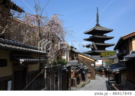 春の京都 八坂の塔 春の京都 八坂の塔 86917849