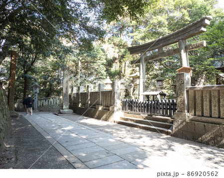 香川県金刀比羅宮の賢木門をくぐったところ 86920562