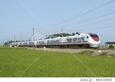北陸本線　生地－西入善　北越急行　681系　N12＋N02編成　はくたか 86920840
