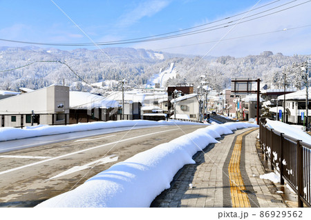 中央橋付近より飯山シャンツェ方面を望む(長野県飯山市)【2022.1】 86929562