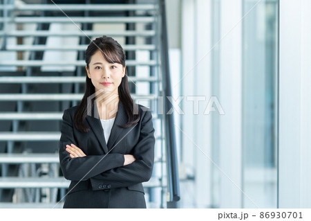 キャリアウーマン 86930701