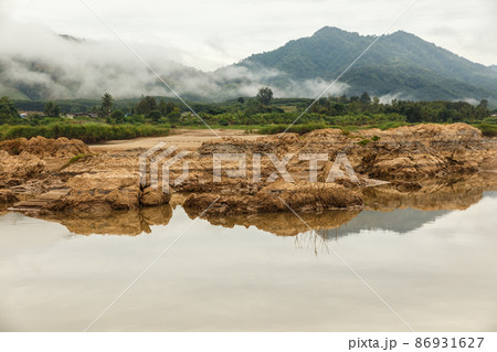 Mekong River. Border between Laos and Thailand. View of the river from Laos. Vientiane Province Mekong River. Border between Laos and Thailand. View of the river from Laos. Vientiane Province 86931627