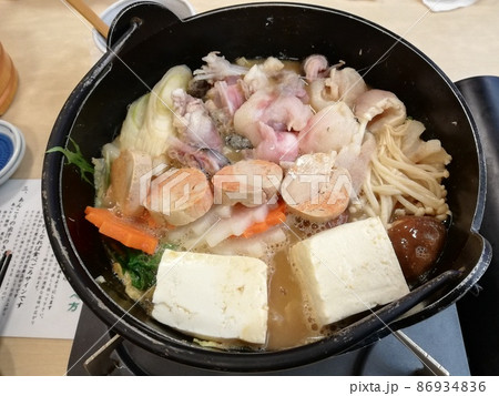 冬にあんこう鍋を食べる(茨城県ひたちなか市那珂湊) 冬にあんこう鍋を食べる(茨城県ひたちなか市那珂湊) 86934836