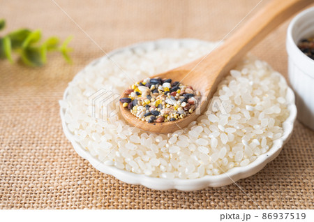 十八穀と白米 十八穀と白米 86937519