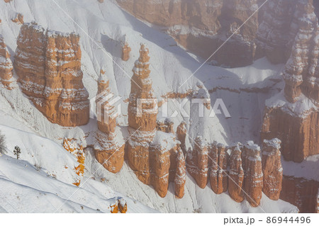 Superb view of Inspiration Point of Bryce Canyon National Park Superb view of Inspiration Point of Bryce Canyon National Park 86944496