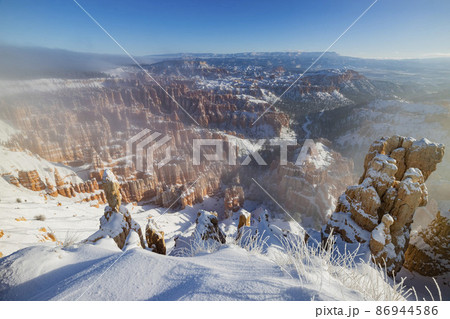 Superb view of Inspiration Point of Bryce Canyon National Park 86944586
