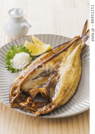 北海道近海産の焼いた真ほっけ 北海道近海産の焼いた真ほっけ 86952251
