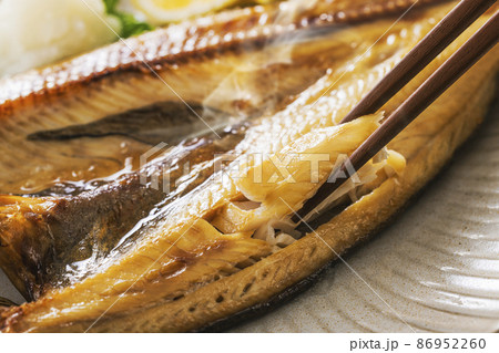 北海道近海産の焼いた真ほっけ 北海道近海産の焼いた真ほっけ 86952260