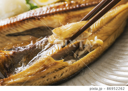 北海道近海産の焼いた真ほっけ 北海道近海産の焼いた真ほっけ 86952262