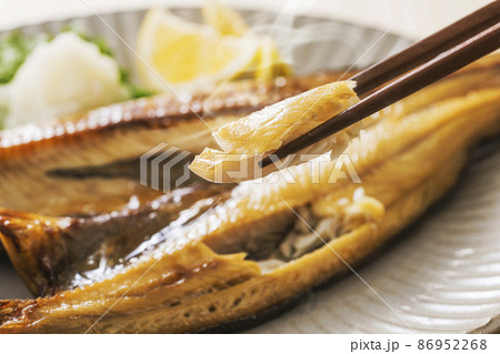 北海道近海産の焼いた真ほっけ 北海道近海産の焼いた真ほっけ 86952268