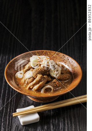 豚のもつ煮込み 86952832
