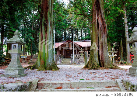 古来の神社仏閣　     信州の七窪神社 86953296
