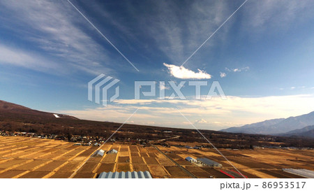 八ヶ岳中央高原から富士山を望む景色 86953517