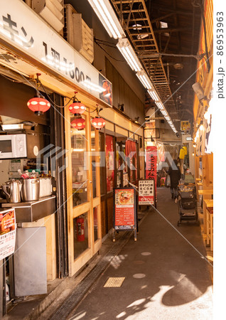 吉祥寺北口に有るハーモニカ横丁 吉祥寺北口に有るハーモニカ横丁 86953963