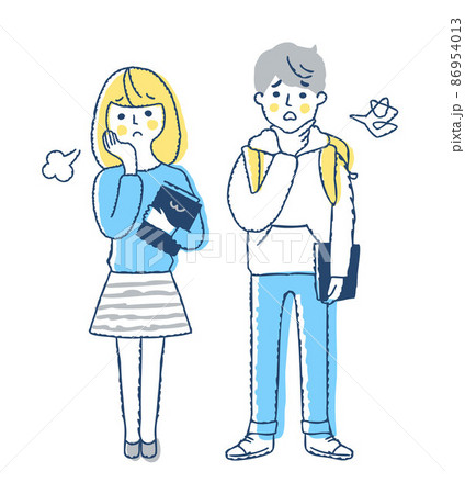 困った表情の若い男女 86954013