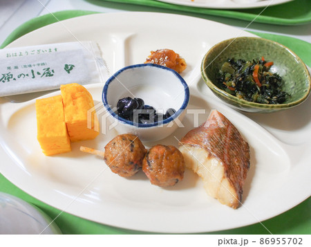 尾瀬の山小屋・原の小屋の朝食 86955702