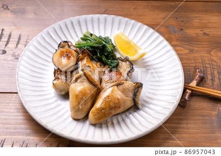 牡蠣のバター醤油ソテー 牡蠣のバター醤油ソテー 86957043