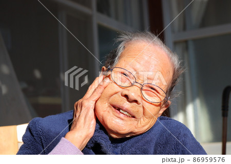 100年時代 おばあちゃん 日本人 100年時代 おばあちゃん 日本人 86959576