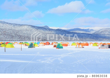 阿寒湖のテント 86963038