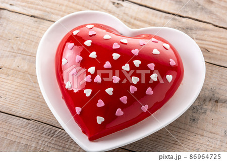 Heart shaped cake for Valentine's Day or mother's day Heart shaped cake for Valentine's Day or mother's day 86964725