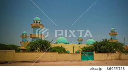 Exterior view to Grand mosque of Zinder , Niger Exterior view to Grand mosque of Zinder , Niger 86965528