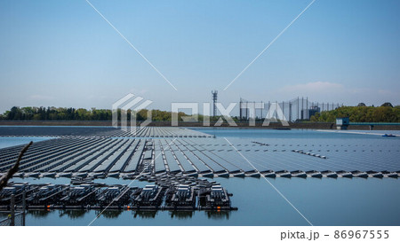 【千葉県】山倉ダム|ダムで太陽光発電する風景 86967555