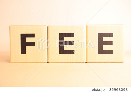 フィー（FEE）のイメージ（文字・アルファベットテキスト） 86968098