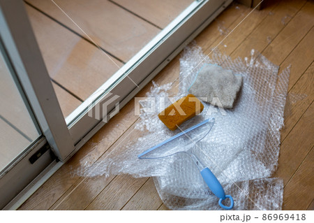 窓ガラス 断熱シート 窓ガラス 断熱シート 86969418